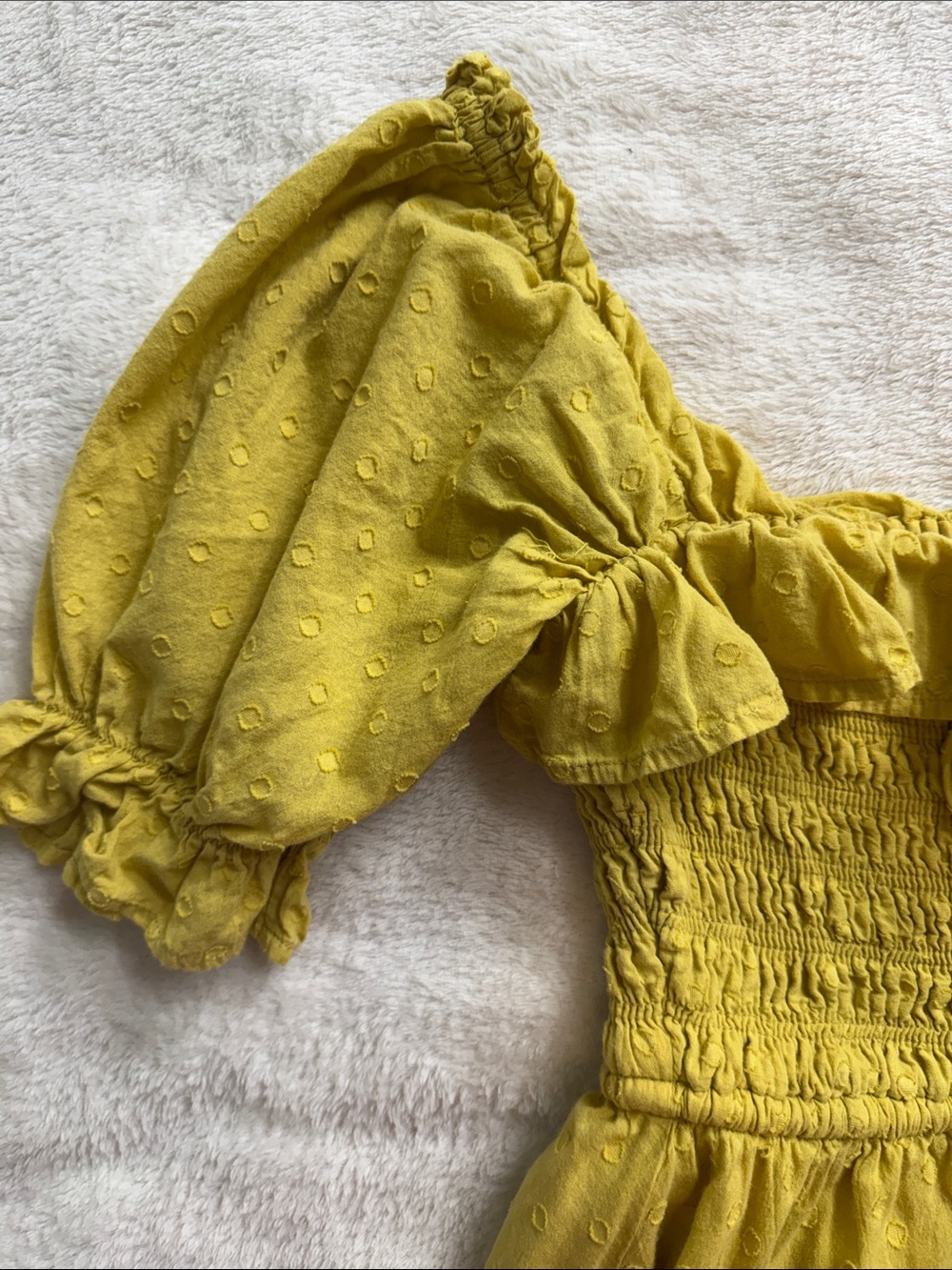 R. Yiposha Yellow Chartreuse Swiss Dot Smocked Puff Sleeve Off Shoulder Dress - Picture 9 of 13